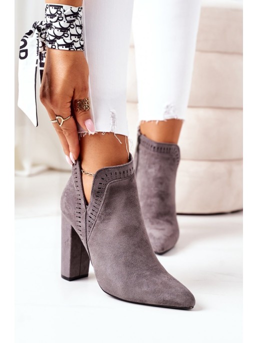 Insulated Boots On A Block Heel Grey Sally