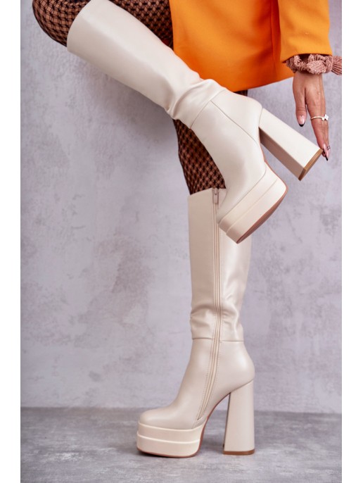 Fashionable Leather Boots On Chunky Heels Beige Meggie