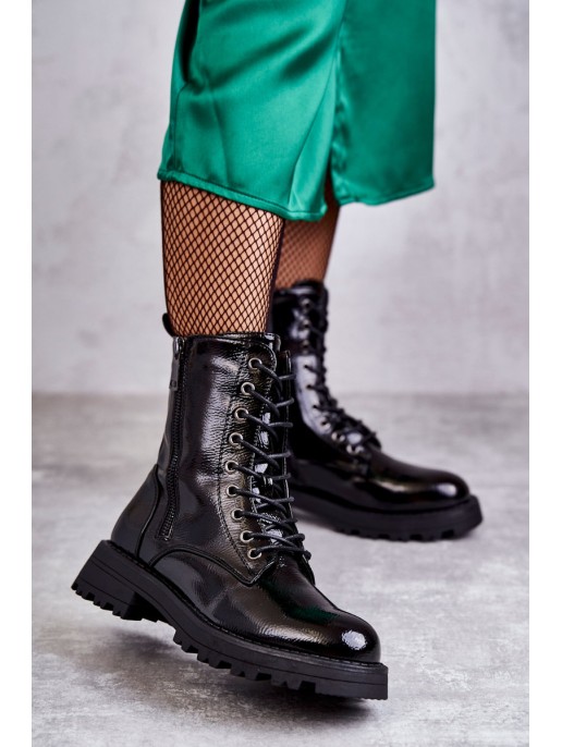 Leather Boots On Flat Heel Black Estela