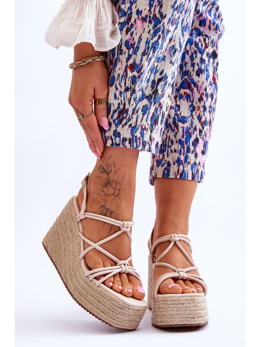 Fashionable Wedge Sandals With Braid Beige Nessia