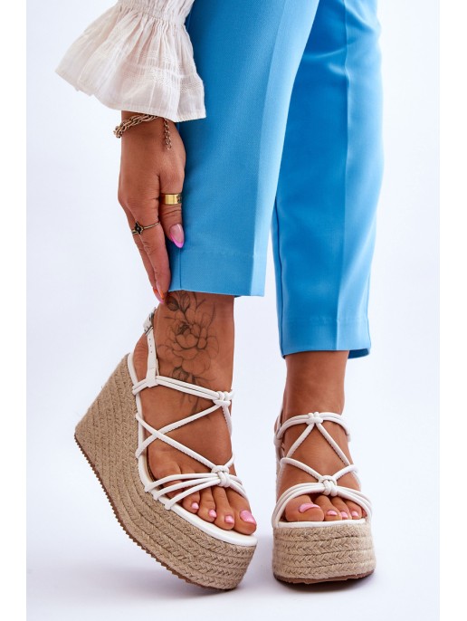 Fashionable Wedge Sandals With Braid White Nessia