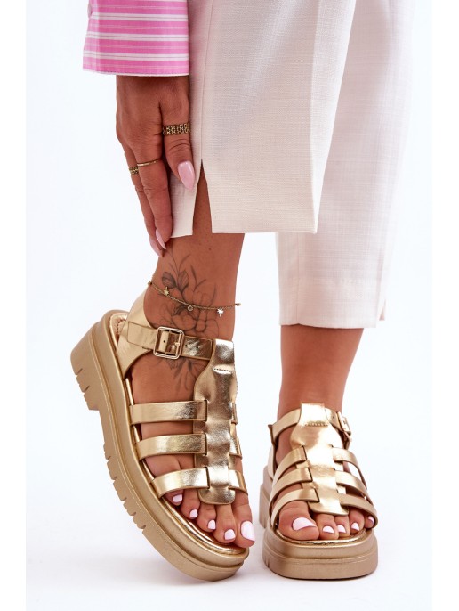 Leather Flat Sandals with Straps gold Diosa