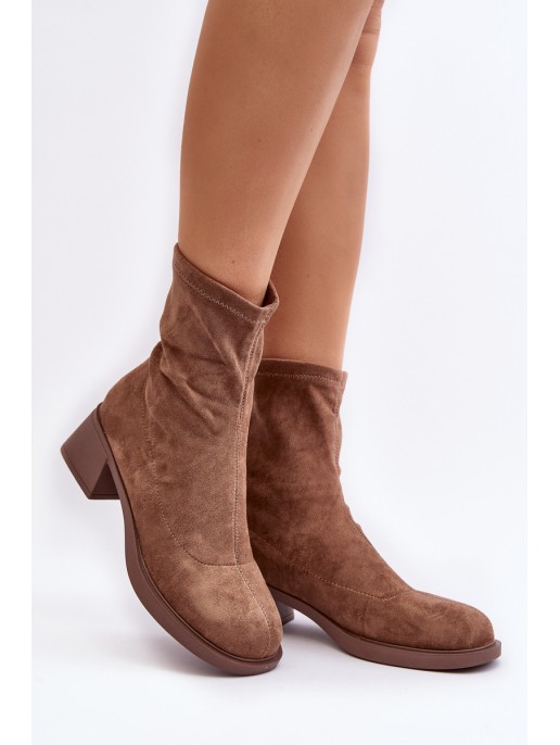 Women's low heeled ankle boots brown Aphroteia